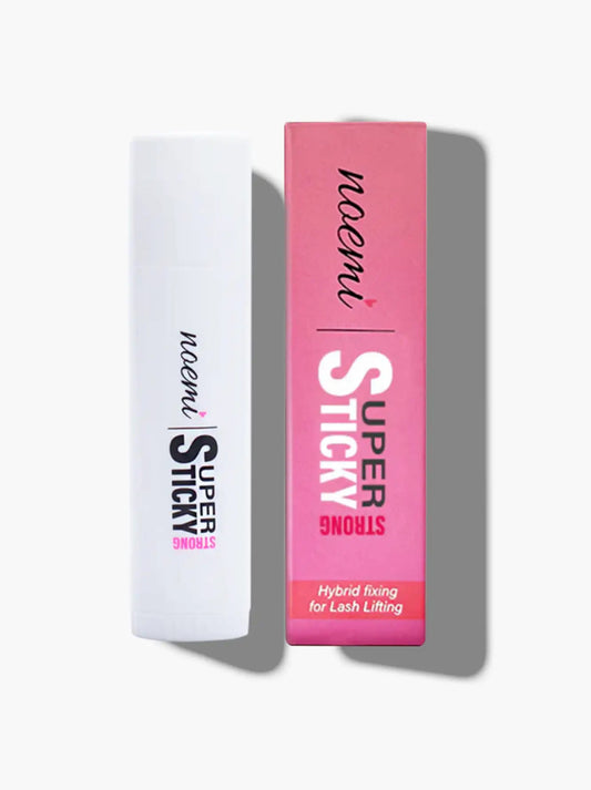 Noemi super Sticky